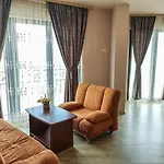 Empera H-l Hotel