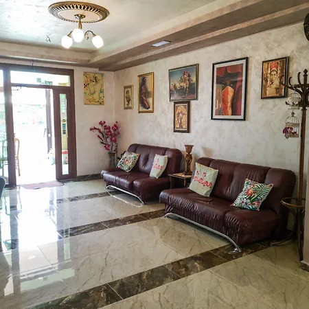 Хотел Empera H-l