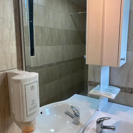 Empera H-l Hotell 3*
