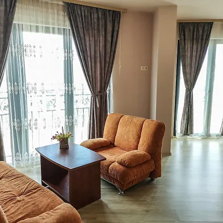 Empera H-l Hotel