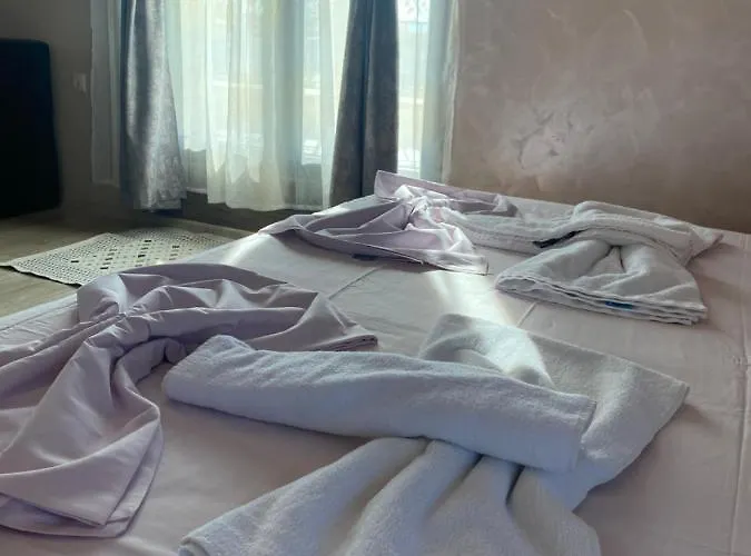 Empera H-l Hotell 3*