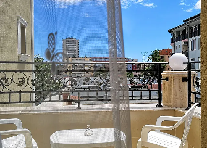 Hotell Empera H-l 3*