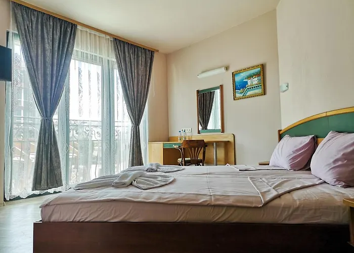 Hotell Empera H-l Slăntjev Brjag