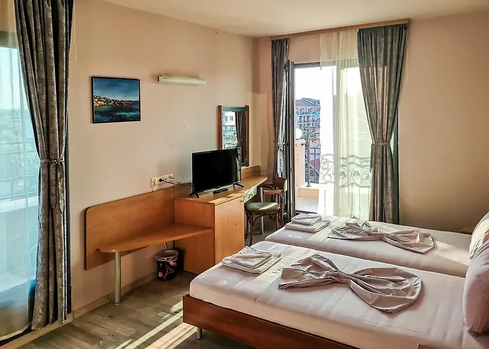 Empera H-l Hotell Slăntjev Brjag