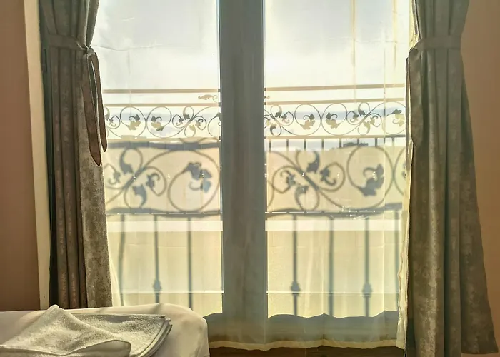 Hotell Empera H-l 3*